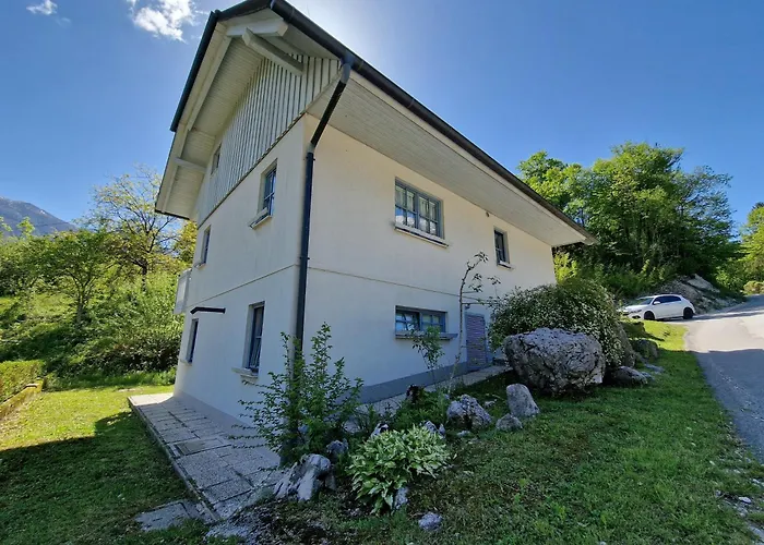 Luka At Soca & Koritnica Confluence Lägenhet *